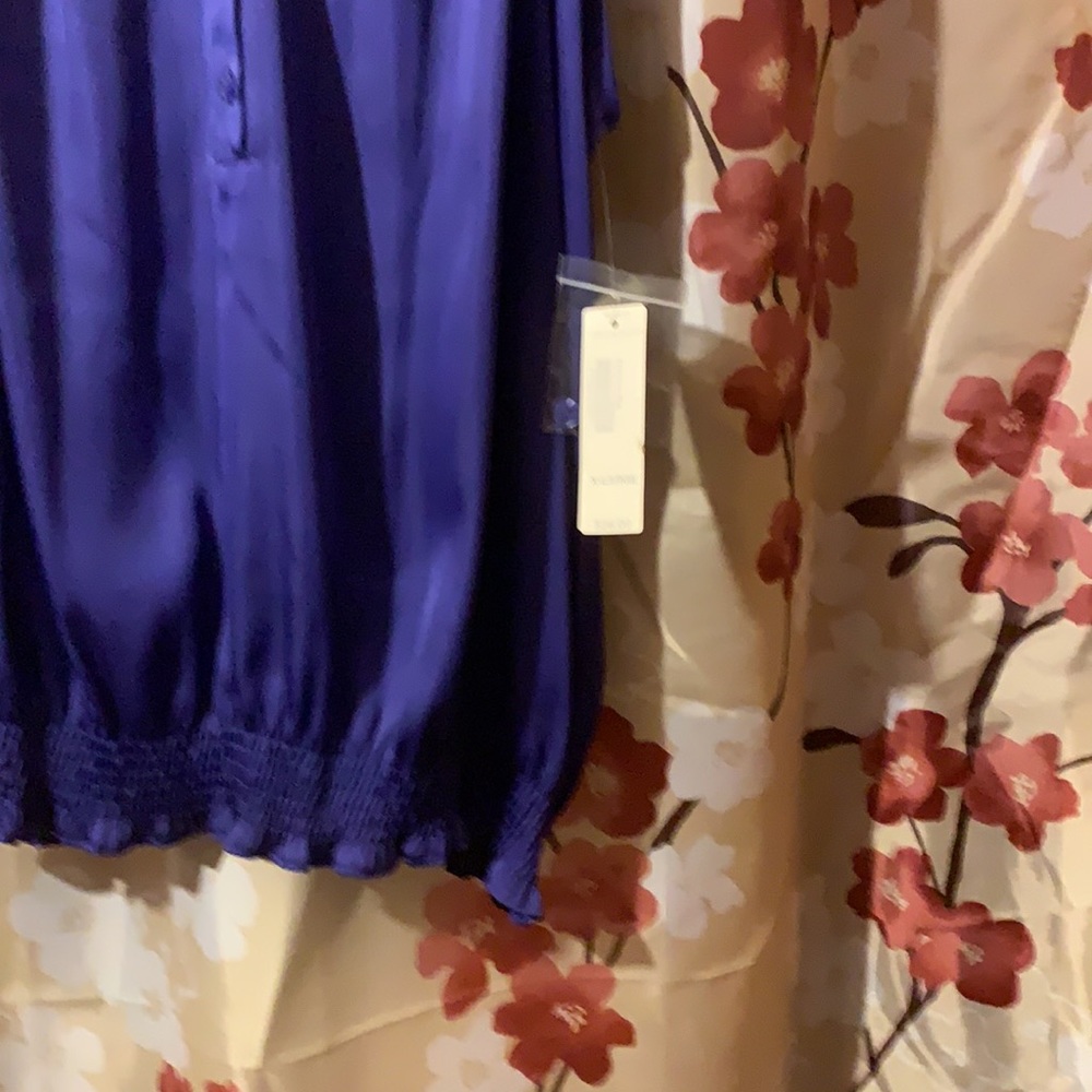 Shirt - Picture 2 of 2